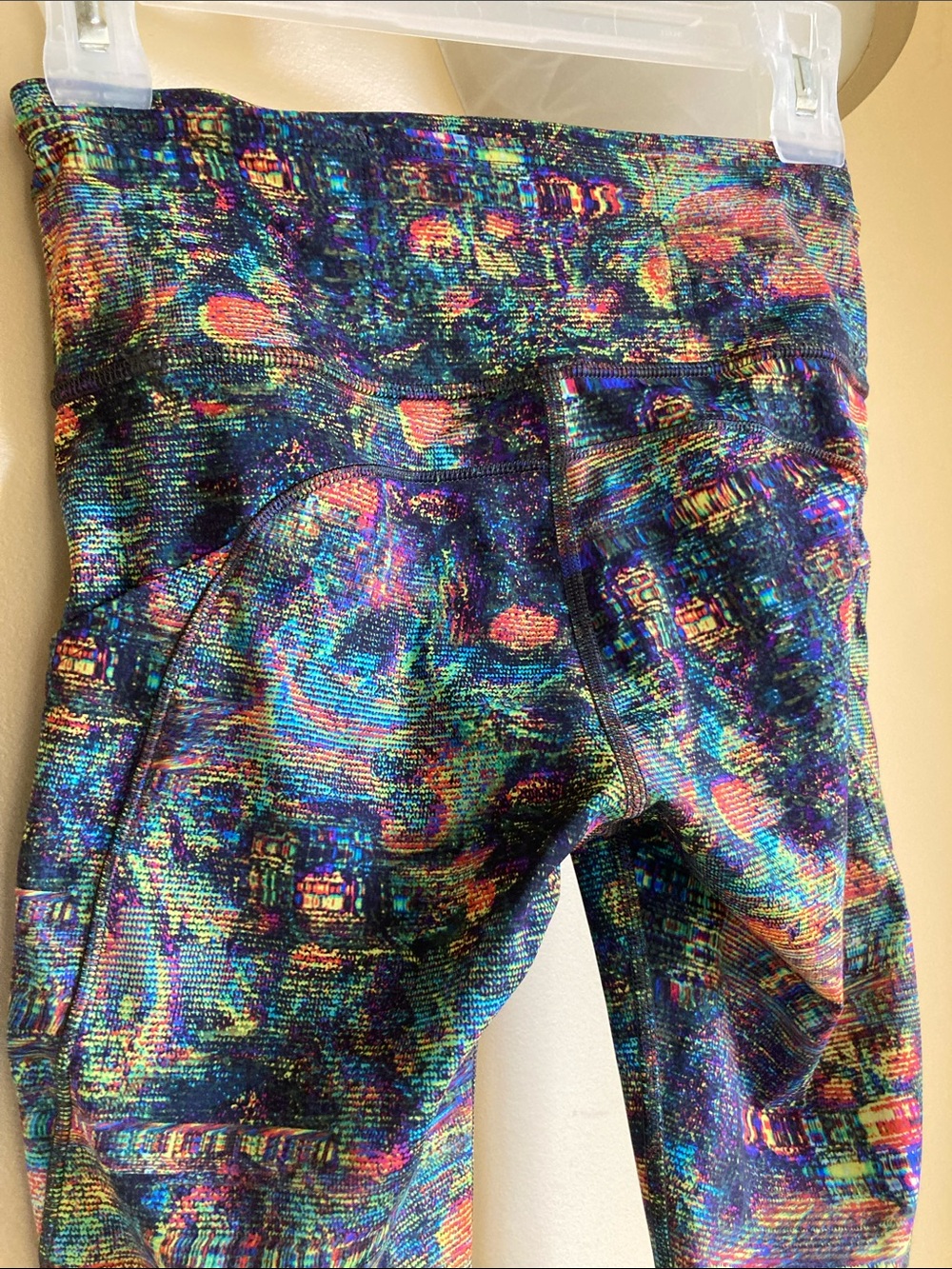 Rave Festival Lululemon 2020 rare neon print Leggings pockets drawstring 2 7/8 - Picture 7 of 7